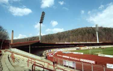 Erzgebirgestadion - Haupttribüne leer
