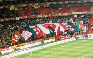 Estádio da Luz - Intro Benfica-Fans Coca-Cola-Tribüne